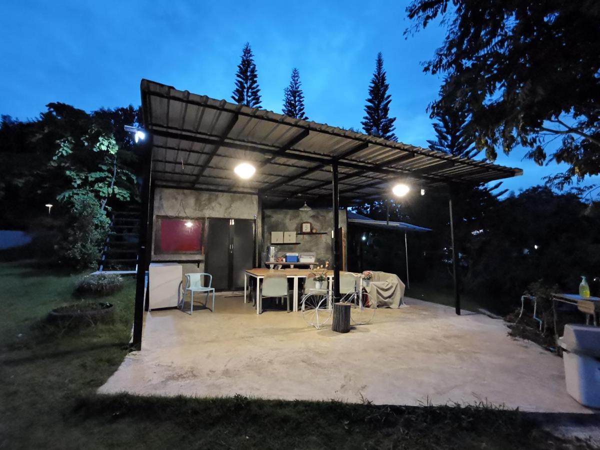 Ferienwohnung Baan Suan Plearndara Wang Nam Khiao Exterior foto